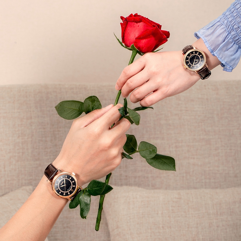 為什么石英表比機械表準確？