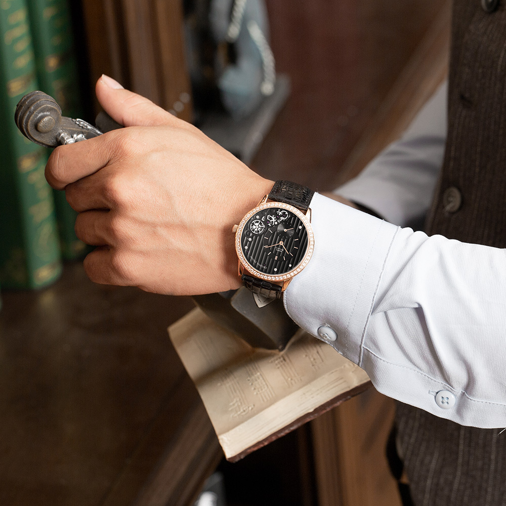 雷美諾時手表屬于什么檔次(雷美諾時Luminox手表怎么樣)