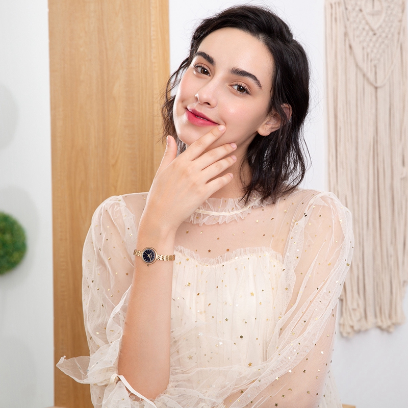 買機械表鏤空好還是不鏤空好，手表是鏤空的好還是普通的好