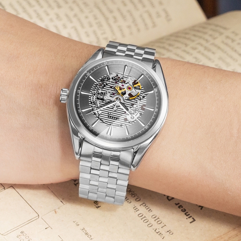 &ldquo;2月末最需要的表&rdquo; 能買得到這幾塊的都是大佬！